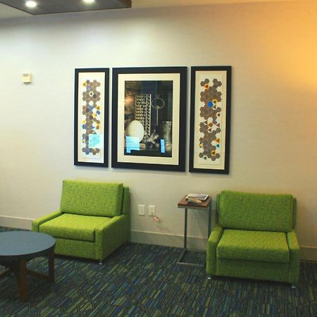 Holiday Inn Express Hotel & Suites Marina By Ihg Extérieur photo