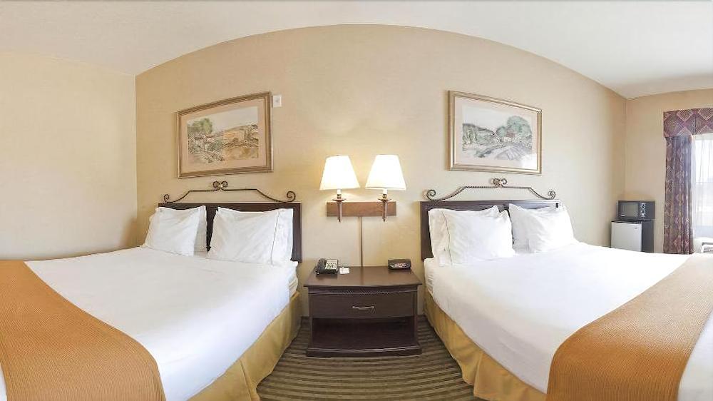 Holiday Inn Express Hotel & Suites Marina By Ihg Extérieur photo