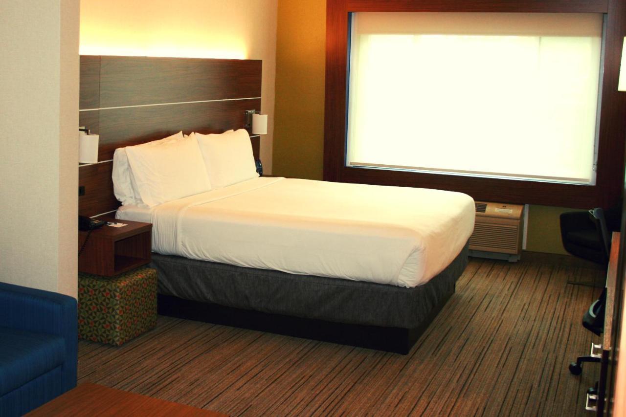Holiday Inn Express Hotel & Suites Marina By Ihg Extérieur photo