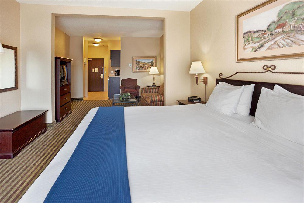 Holiday Inn Express Hotel & Suites Marina By Ihg Chambre photo