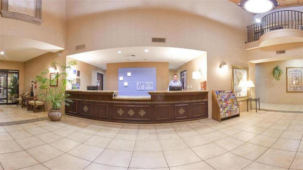 Holiday Inn Express Hotel & Suites Marina By Ihg Extérieur photo
