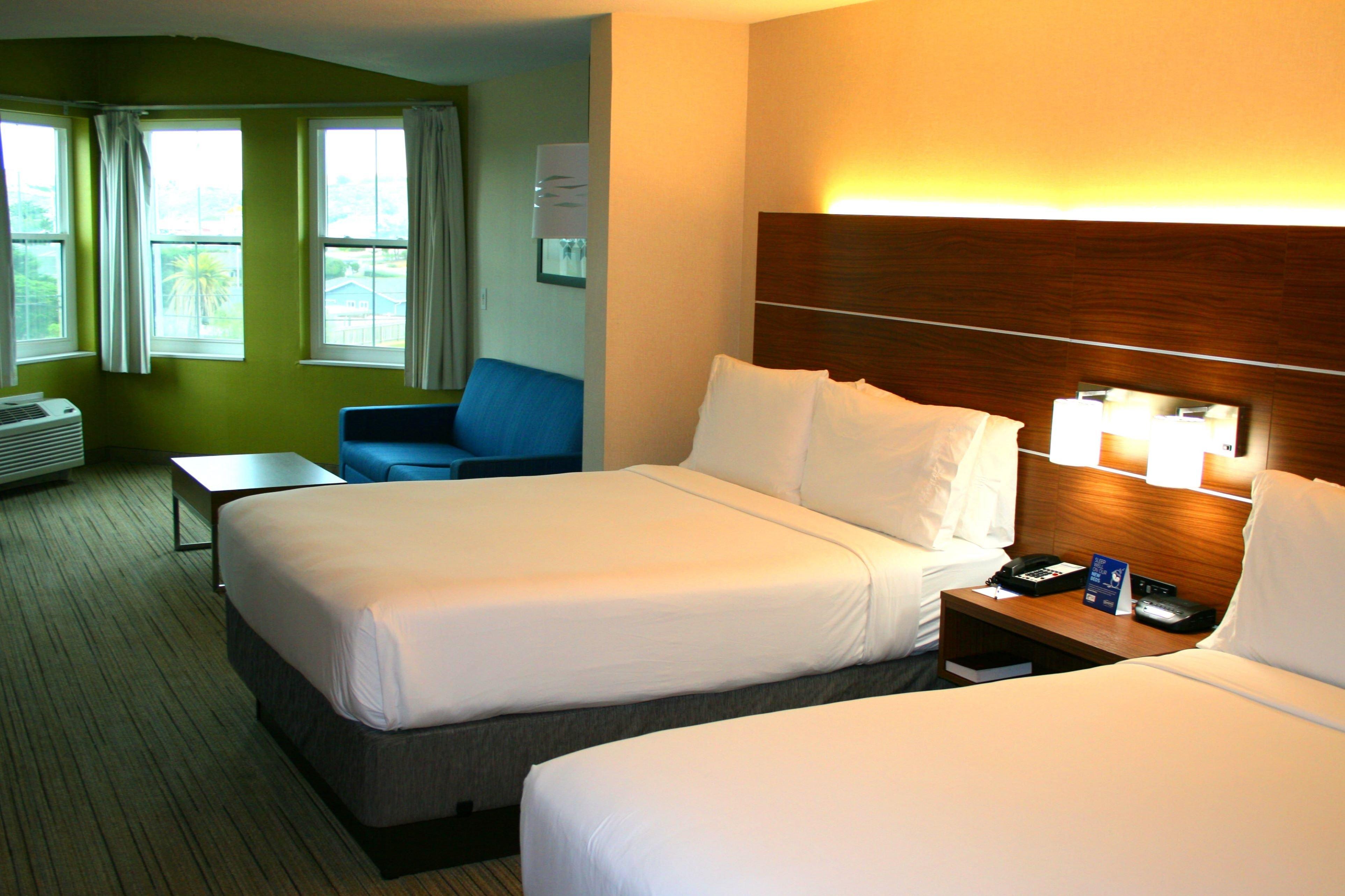 Holiday Inn Express Hotel & Suites Marina By Ihg Extérieur photo