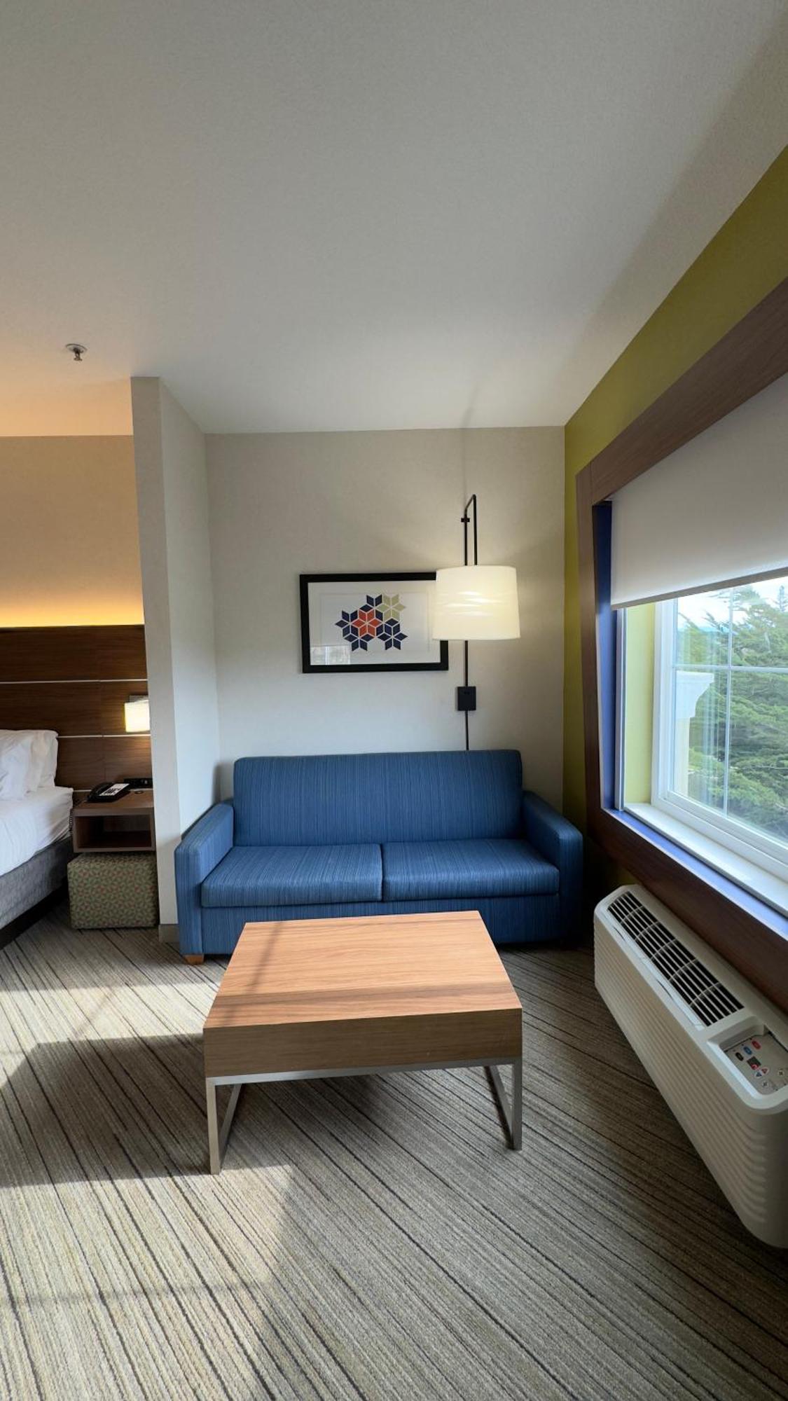 Holiday Inn Express Hotel & Suites Marina By Ihg Extérieur photo